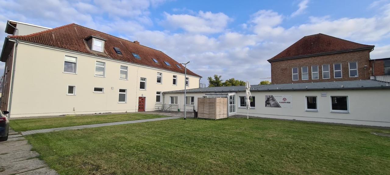 Gaesteappartements "Purefitness" Am Elberadweg In Tangermuende Luaran gambar